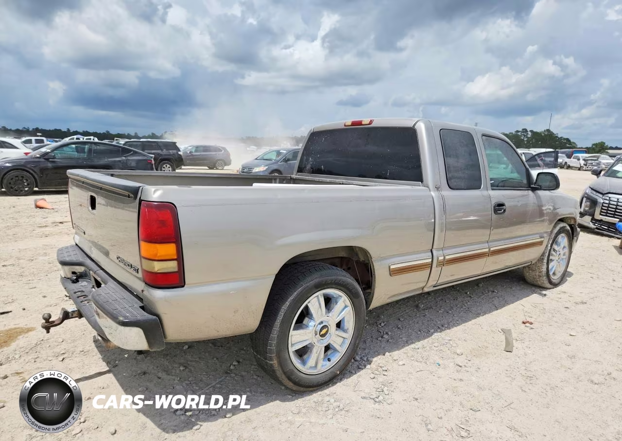 2001 Chevrolet Silverado C1500 VIN:2GCEC19V311325037 - 3