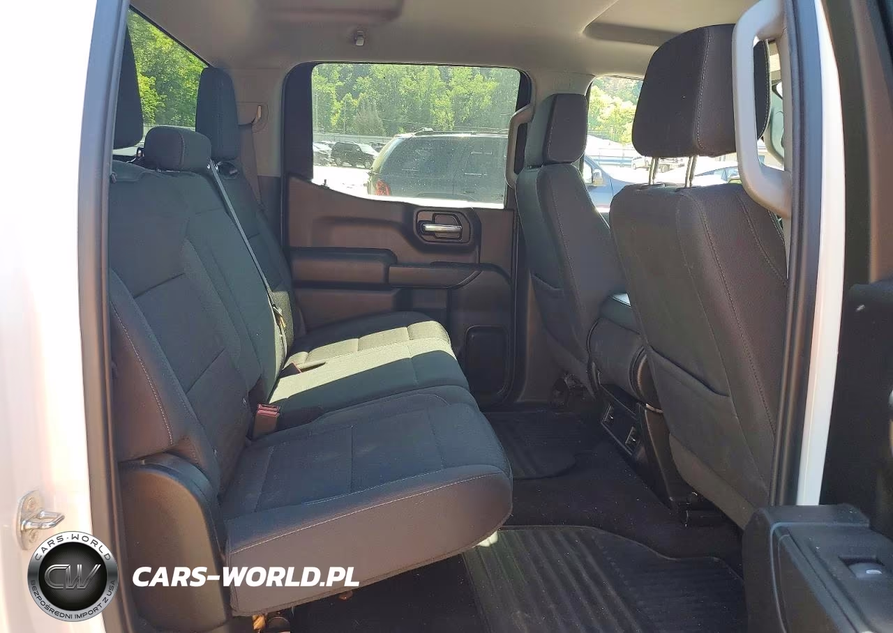 2022 Chevrolet Silverado K1500 Custom VIN:1GCPDBEK4NZ637646 - 10