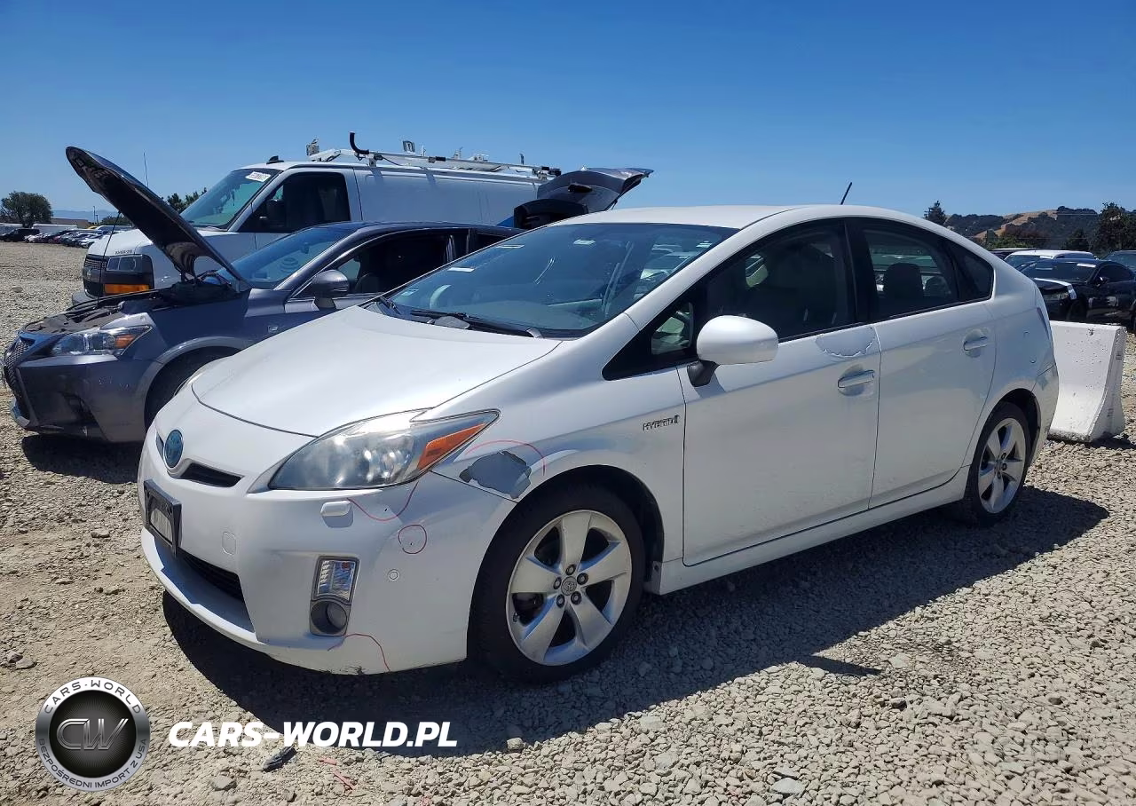 2010 Toyota Prius V – zdjęcie 1 z 12