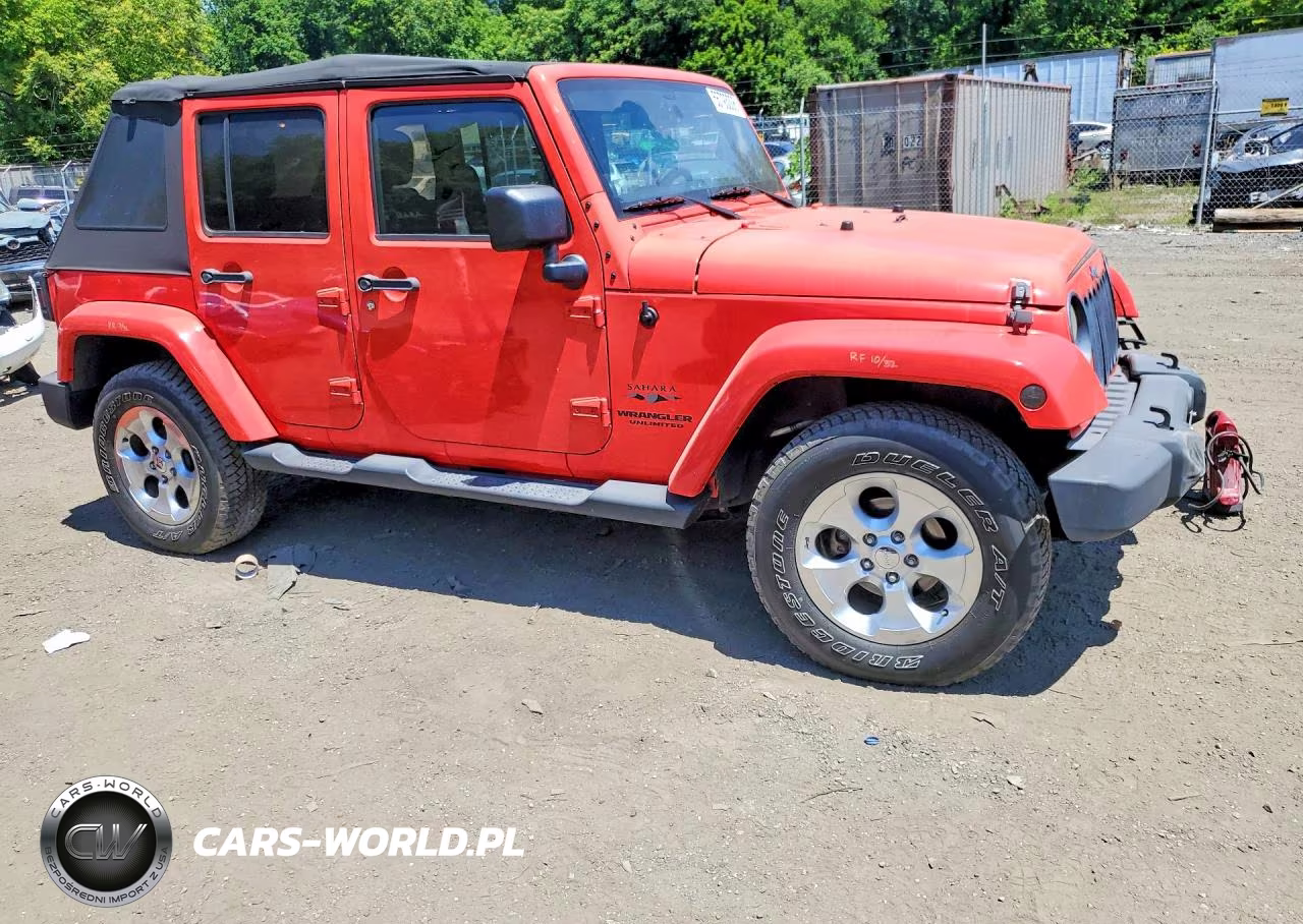 2013 Jeep Wrangler Unlimited Sahara VIN:1C4BJWEG5DL551771 - 4