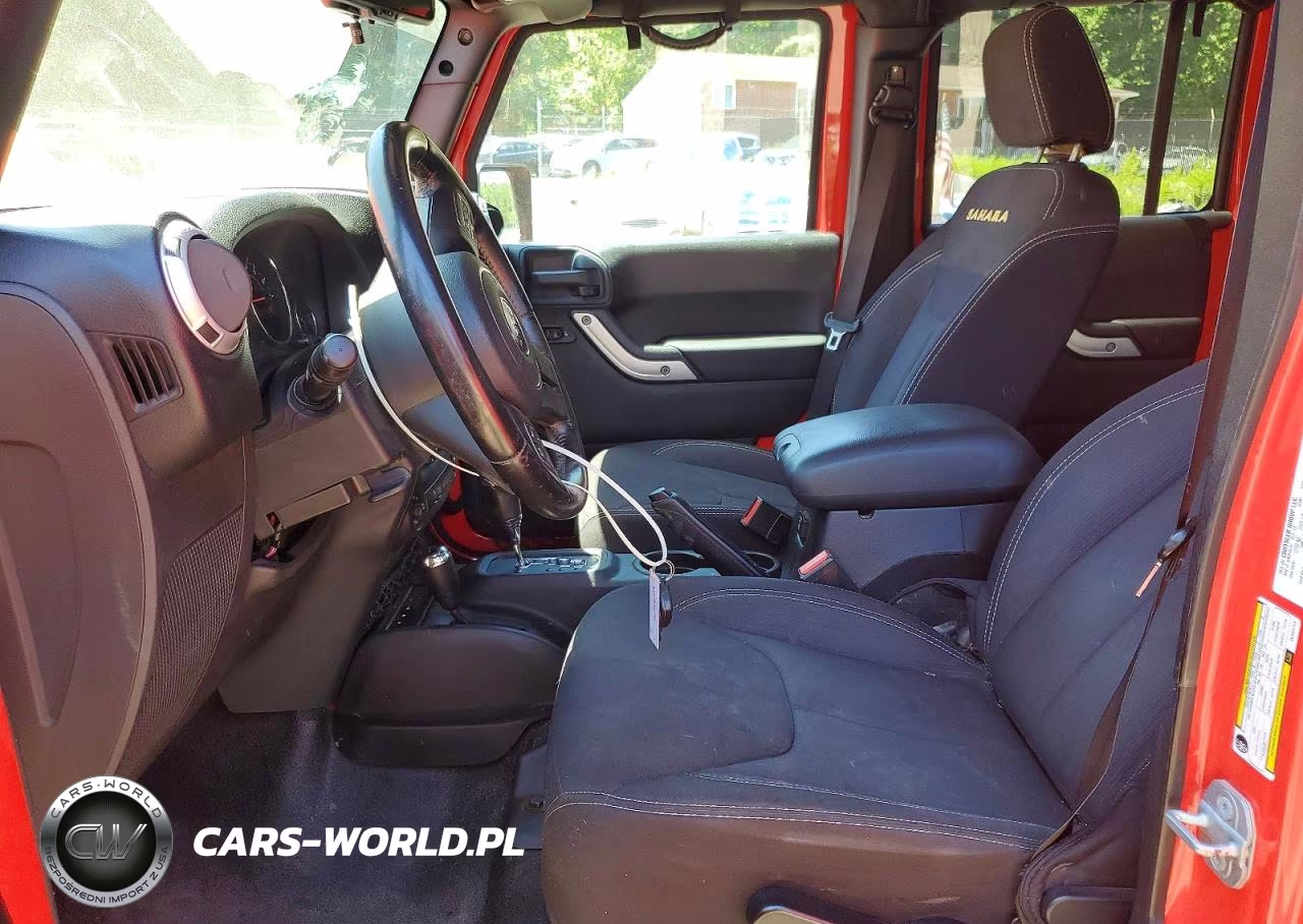 2013 Jeep Wrangler Unlimited Sahara VIN:1C4BJWEG5DL551771 - 7
