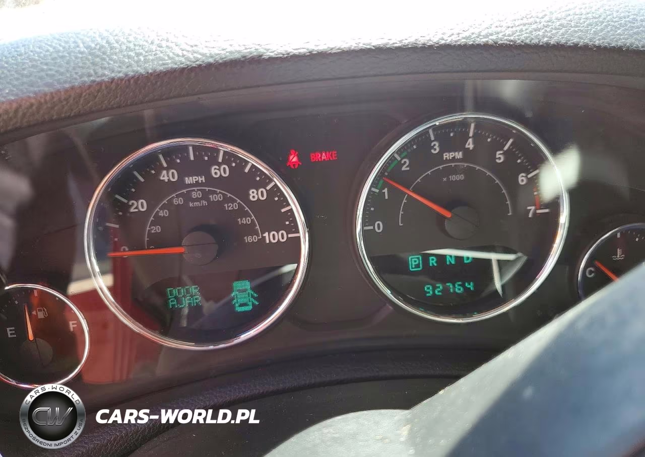 2013 Jeep Wrangler Unlimited Sahara VIN:1C4BJWEG5DL551771 - 9