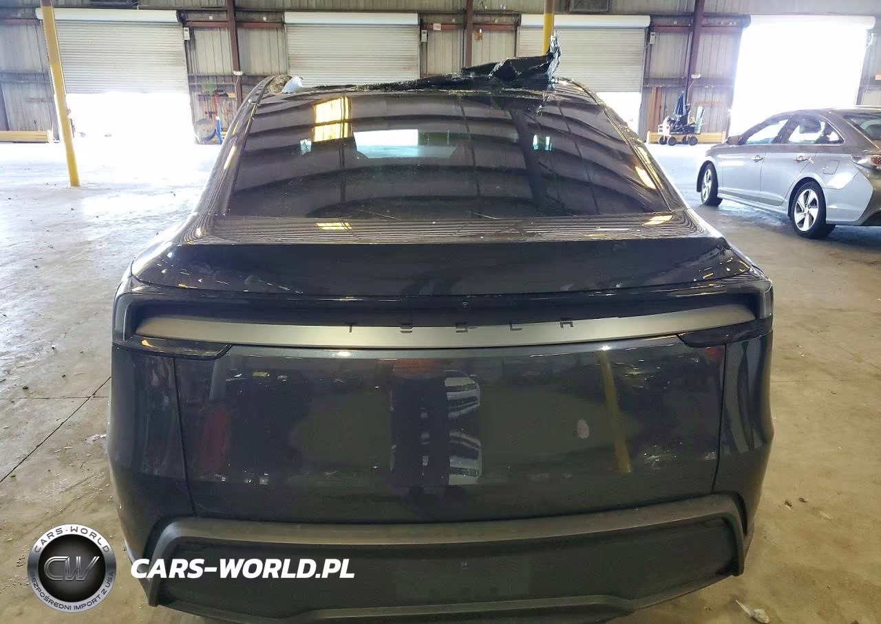 2026 Tesla Model Y VIN:7SAYGDED2TA419846 - 6