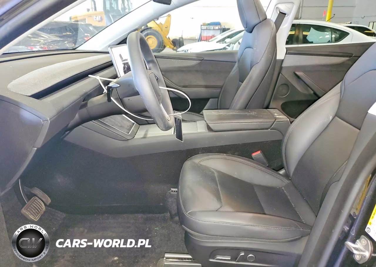 2026 Tesla Model Y VIN:7SAYGDED2TA419846 - 7