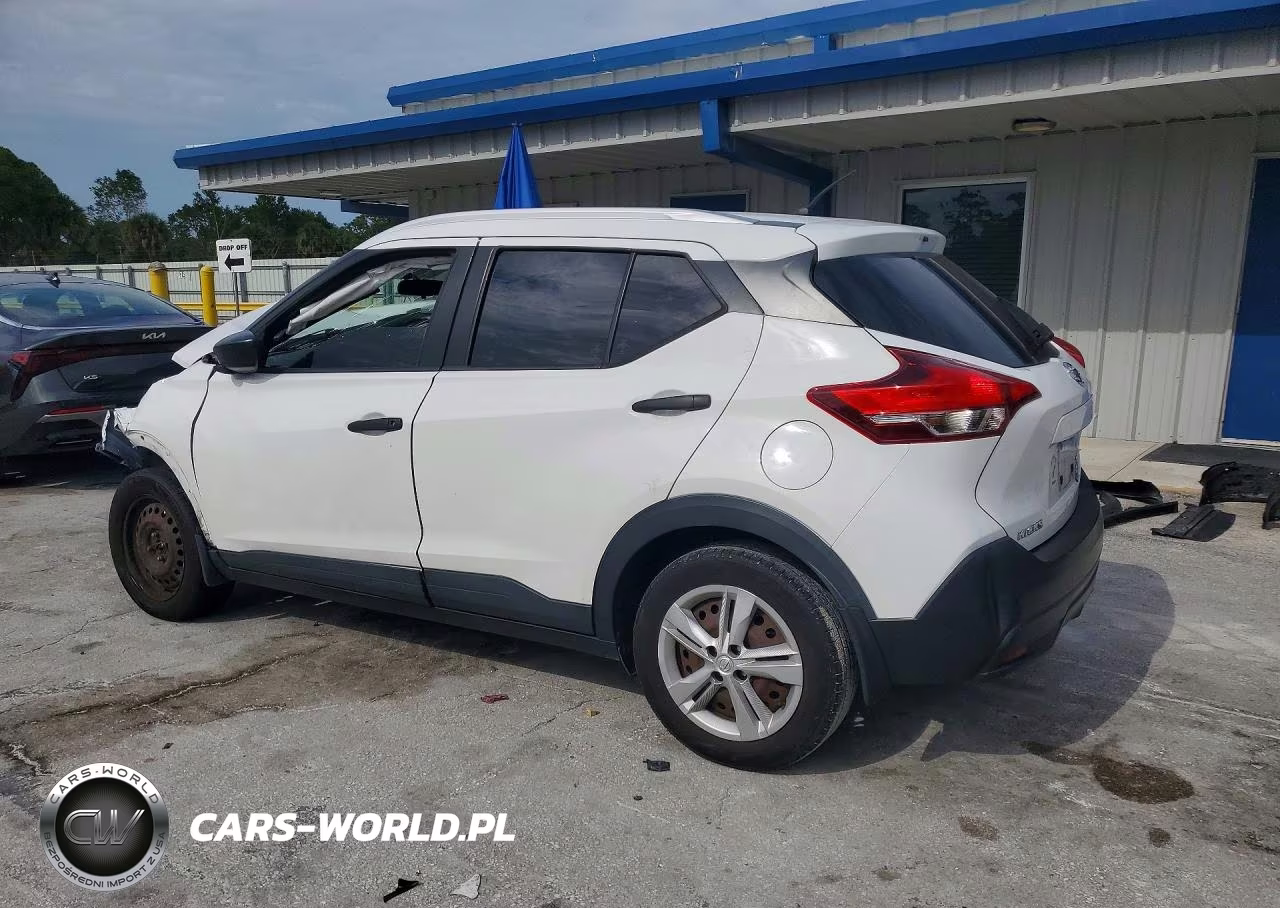 2018 Nissan Kicks S VIN:3N1CP5CU3JL512038 - 2