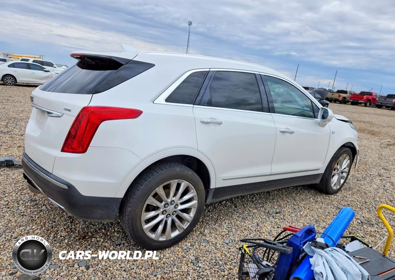 2017 Cadillac Xt5 Platinum VIN:1GYKNFRS0HZ137264 - 3