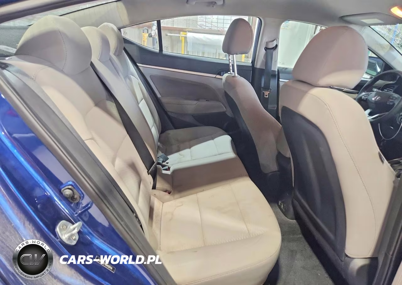 2019 Hyundai Elantra Sel VIN:5NPD84LF1KH438744 - 10