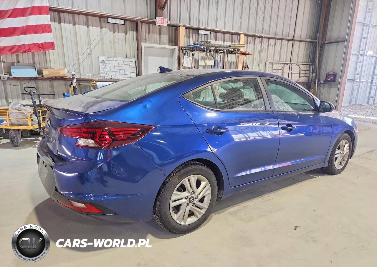 2019 Hyundai Elantra Sel VIN:5NPD84LF1KH438744 - 3