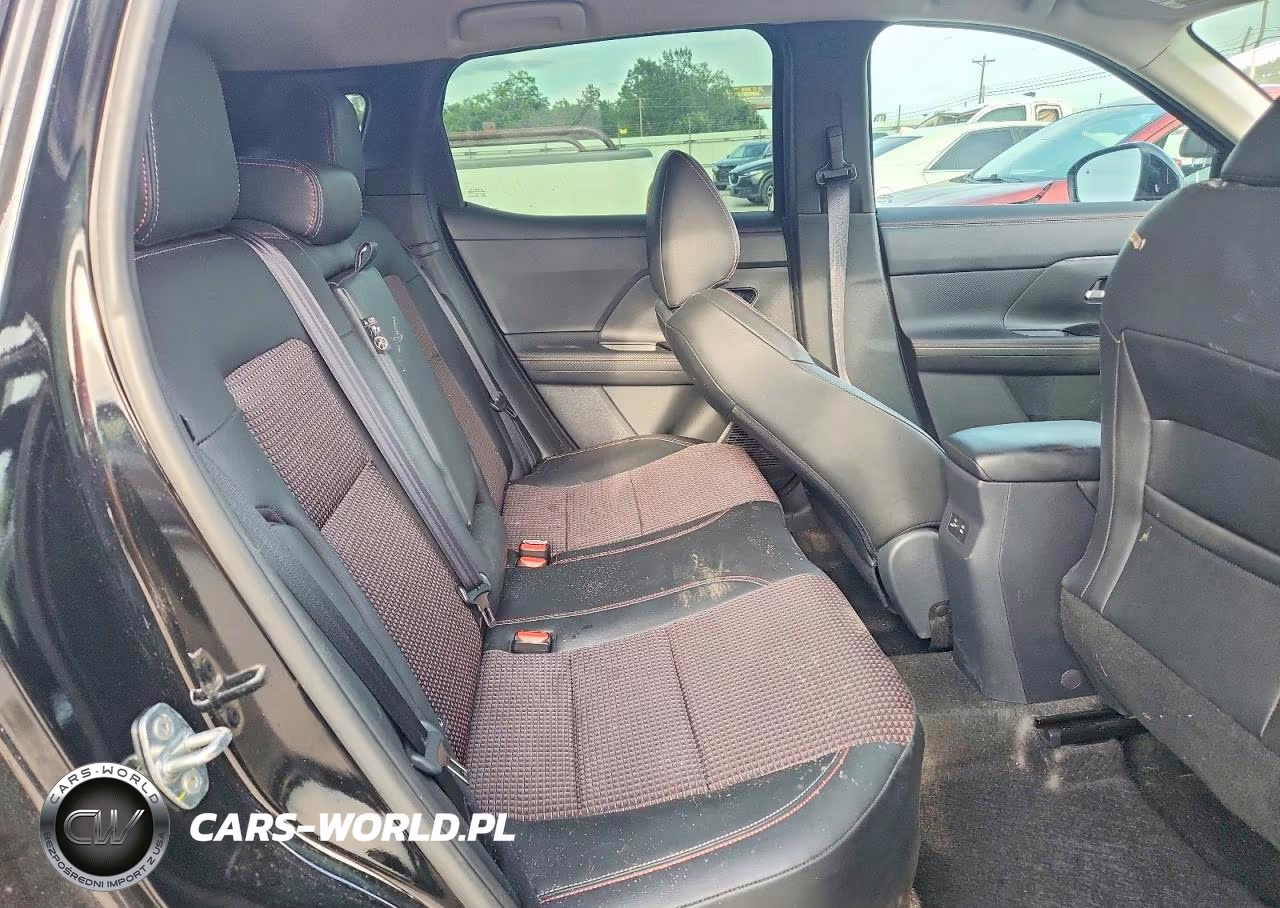 2025 Nissan Kicks Sr VIN:3N8AP6DB1SL390583 - 11