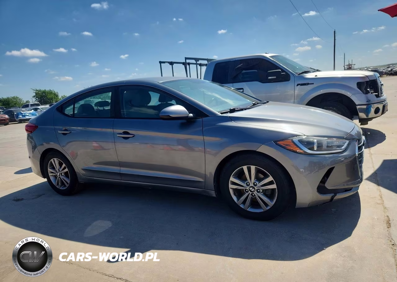 2017 Hyundai Elantra Se VIN:KMHD84LF3HU152775 - 4