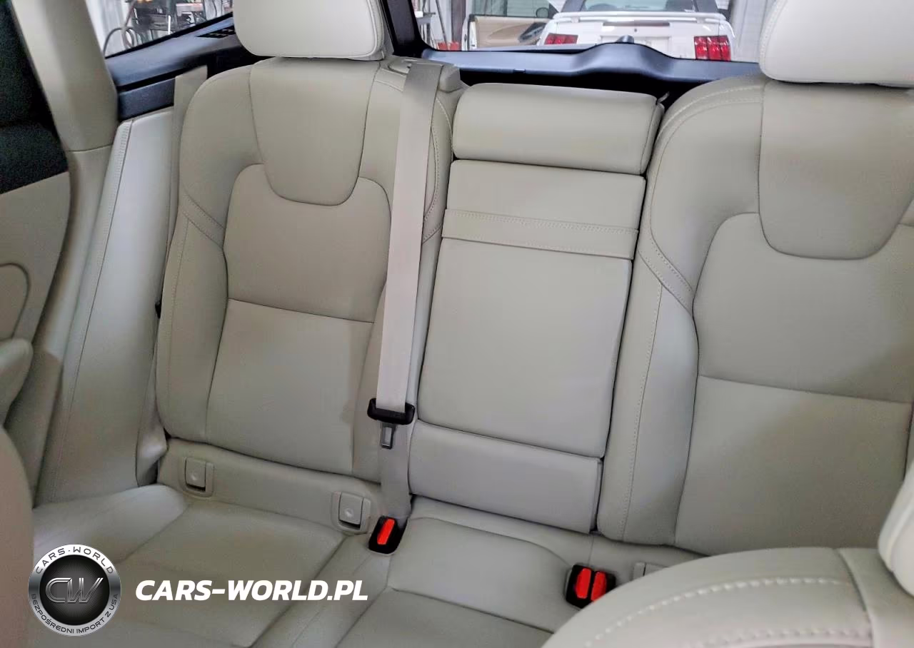 2021 Volvo Xc60 T5 Inscription VIN:YV4102RL7M1855207 - 10