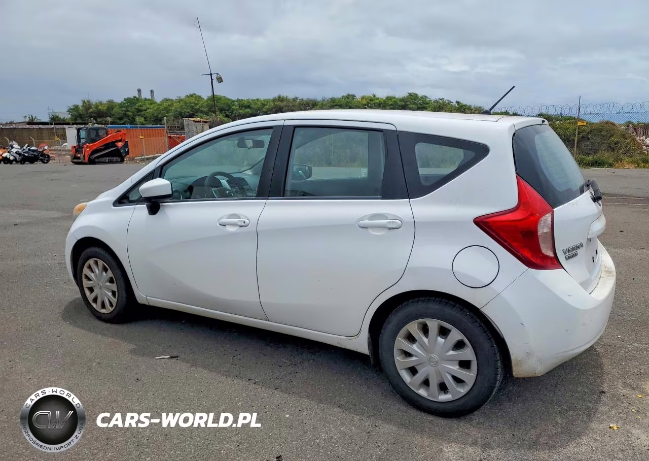2015 Nissan Versa Note S Plus VIN:3N1CE2CP2FL427570 - 2