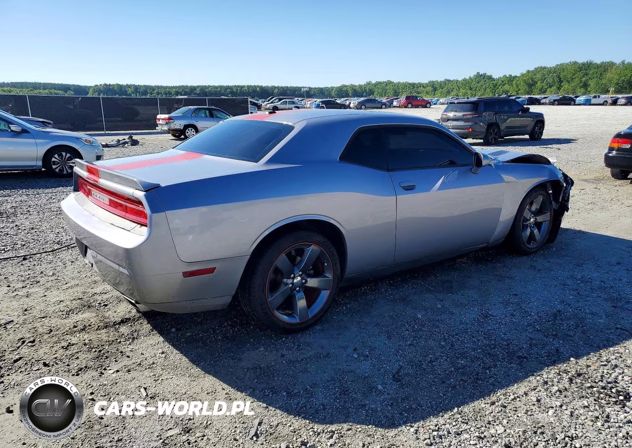 2013 Dodge Challenger Sxt VIN:2C3CDYAG6DH642000 - 3