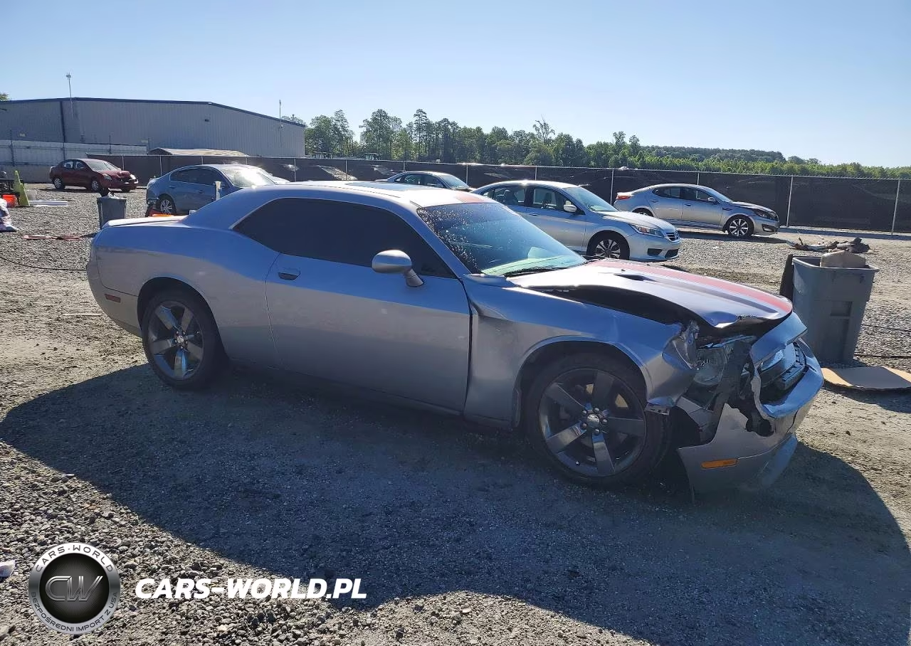 2013 Dodge Challenger Sxt VIN:2C3CDYAG6DH642000 - 4