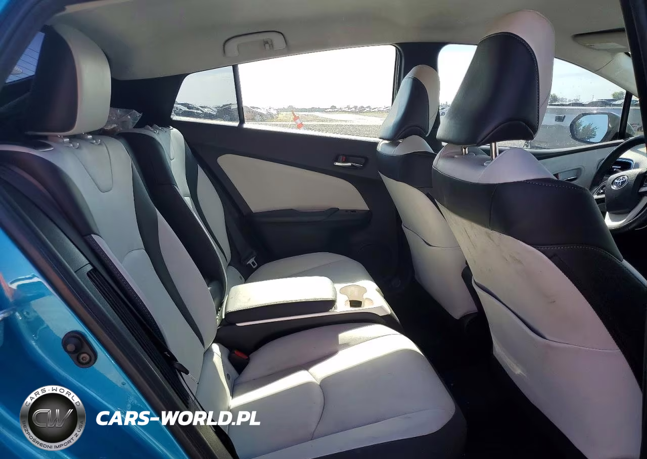 2017 Toyota Prius Prime Premium VIN:JTDKARFP6H3040513 - 10
