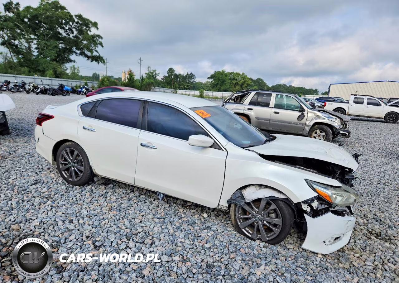 2018 Nissan Altima 2.5 Sr VIN:1N4AL3AP6JC140360 - 4