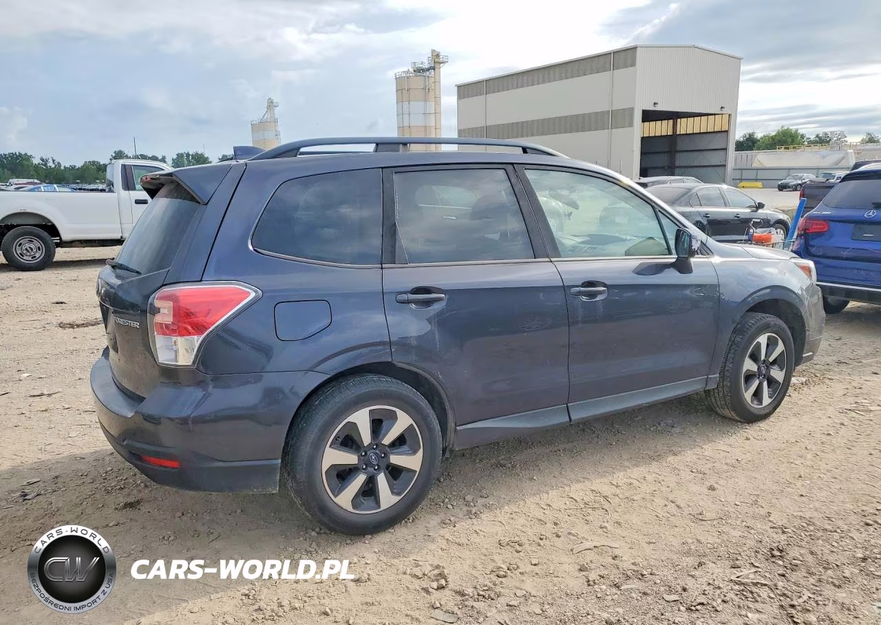 2018 Subaru Forester 2.5I Premium VIN:JF2SJAGC4JH487753 - 3