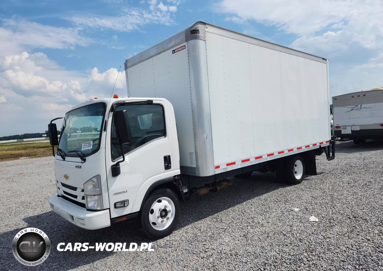 2017 Chevrolet 4500 Box Truck – zdjęcie 1 z 13