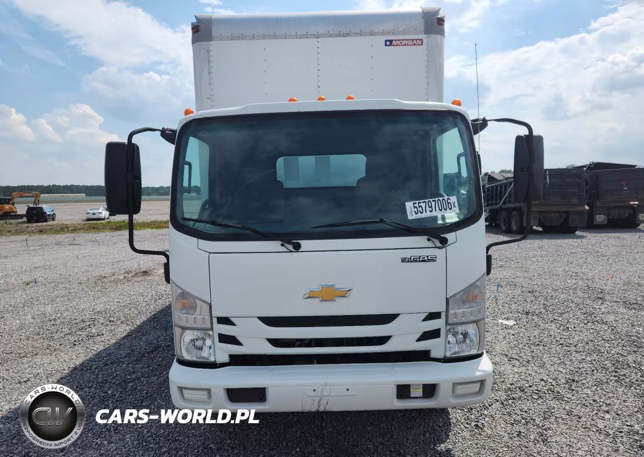 2017 Chevrolet 4500 Box Truck VIN:54DCDW1B4HS800803 - 5