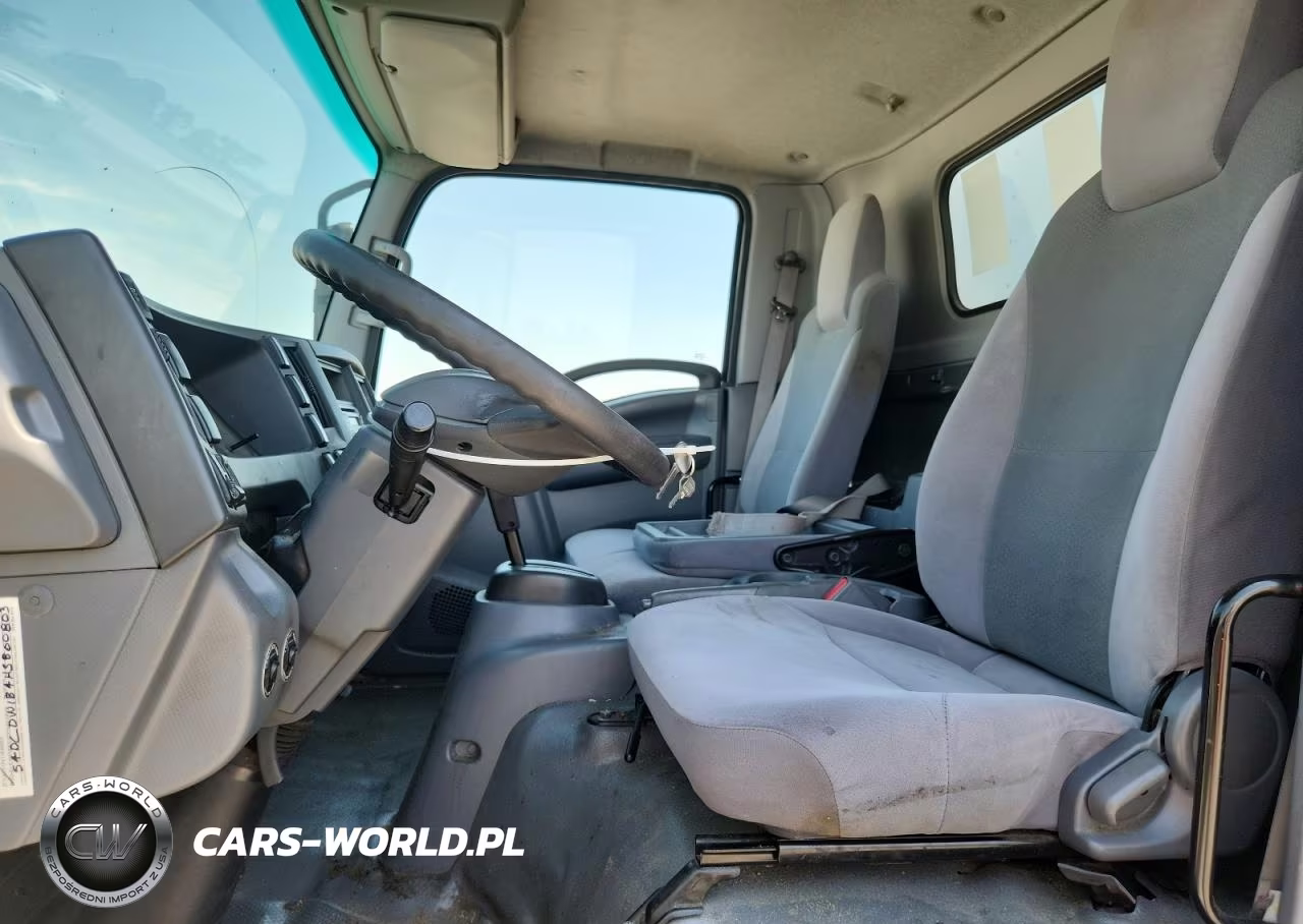2017 Chevrolet 4500 Box Truck VIN:54DCDW1B4HS800803 - 7