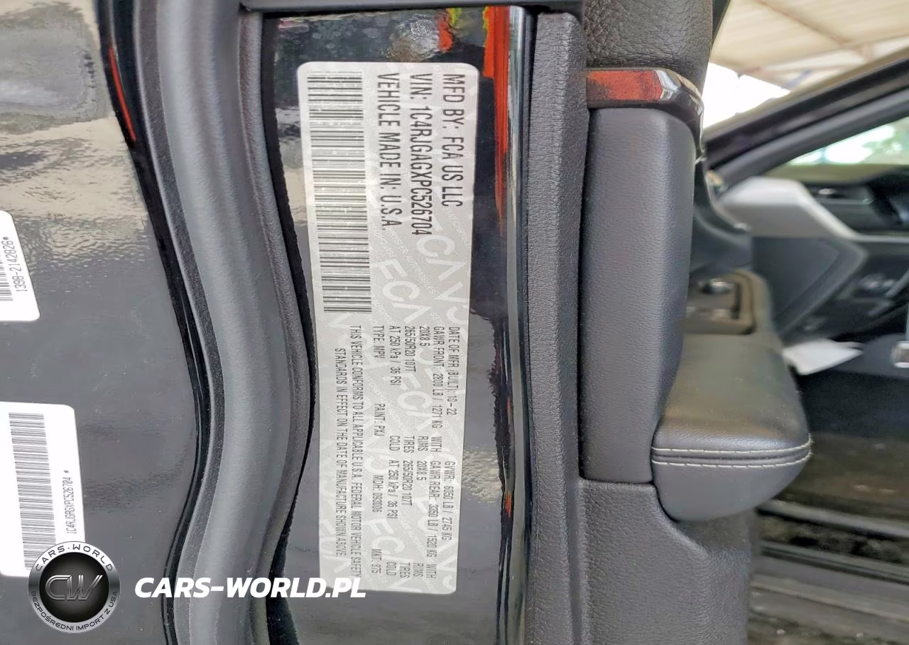 2023 Jeep Grand Cherokee Laredo VIN:1C4RJGAGXPC526704 - 12