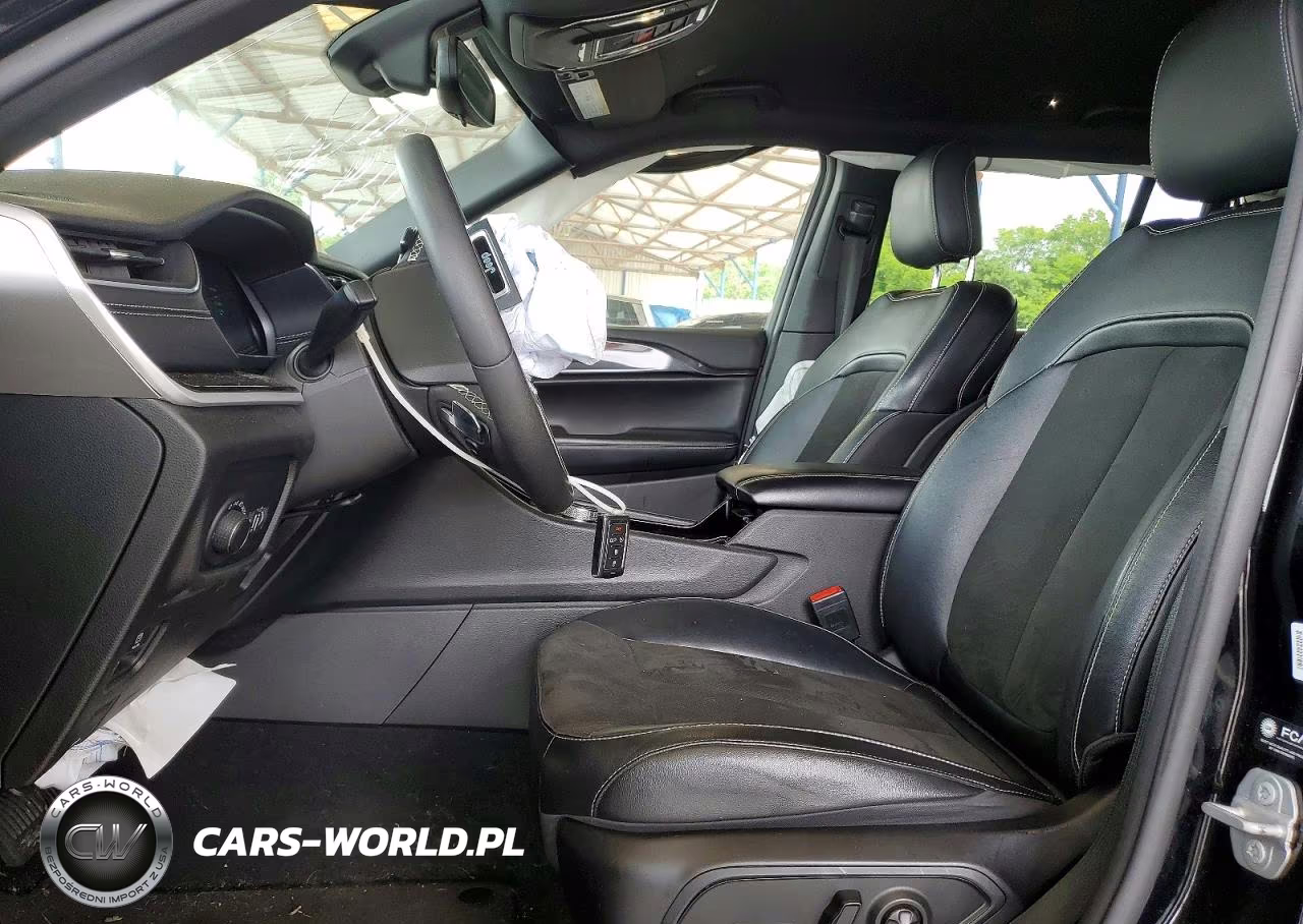 2023 Jeep Grand Cherokee Laredo VIN:1C4RJGAGXPC526704 - 7