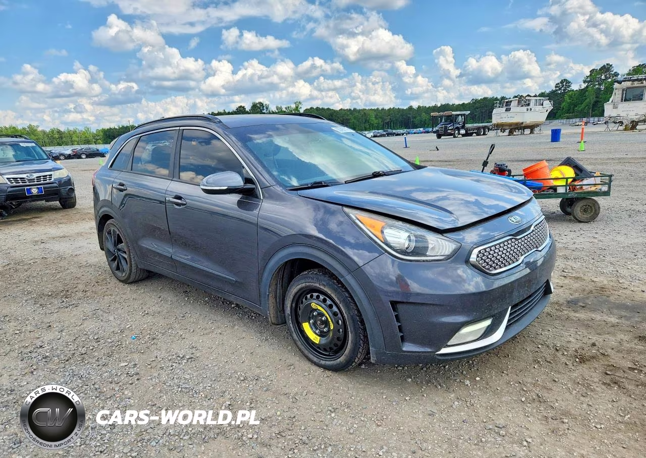 2018 Kia Niro Ex VIN:KNDCC3LC1J5150313 - 4