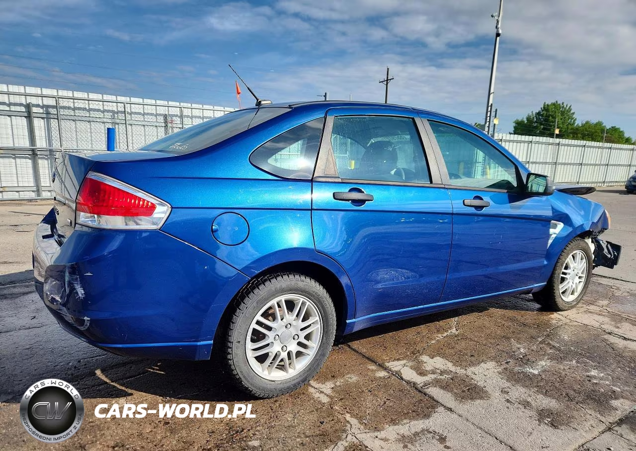 2008 Ford Focus Se VIN:1FAHP35N08W128919 - 3