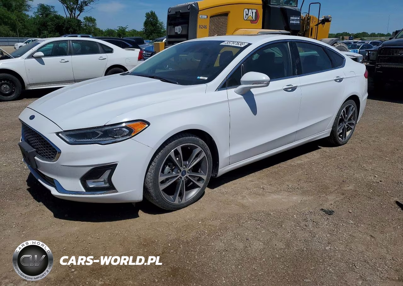 2020 Ford Fusion Titanium – zdjęcie 1 z 12