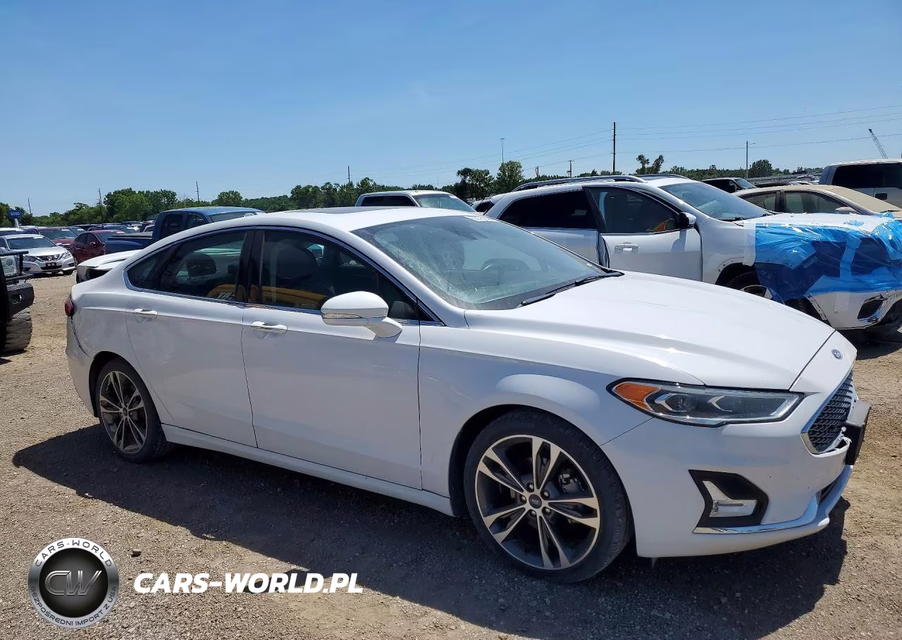 2020 Ford Fusion Titanium VIN:3FA6P0D98LR206675 - 4