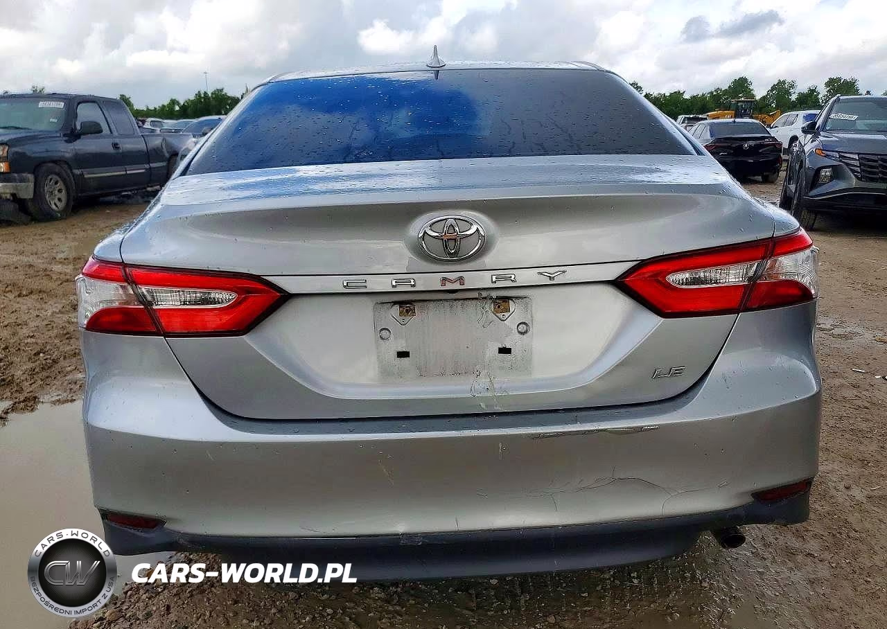 2019 Toyota Camry Le VIN:4T1B11HK4KU240564 - 6