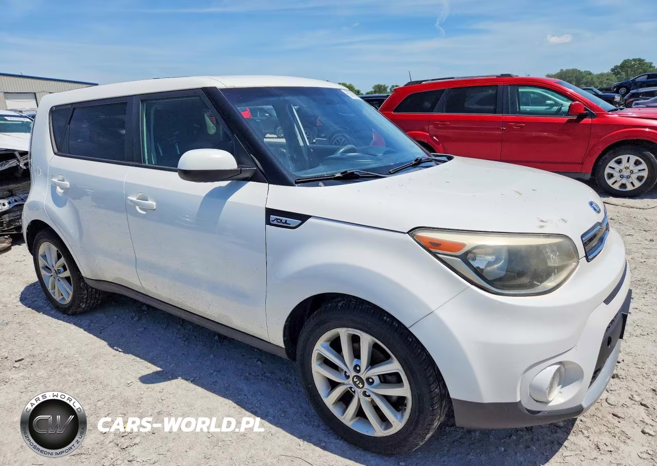 2018 Kia Soul + VIN:KNDJP3A53J7903974 - 4