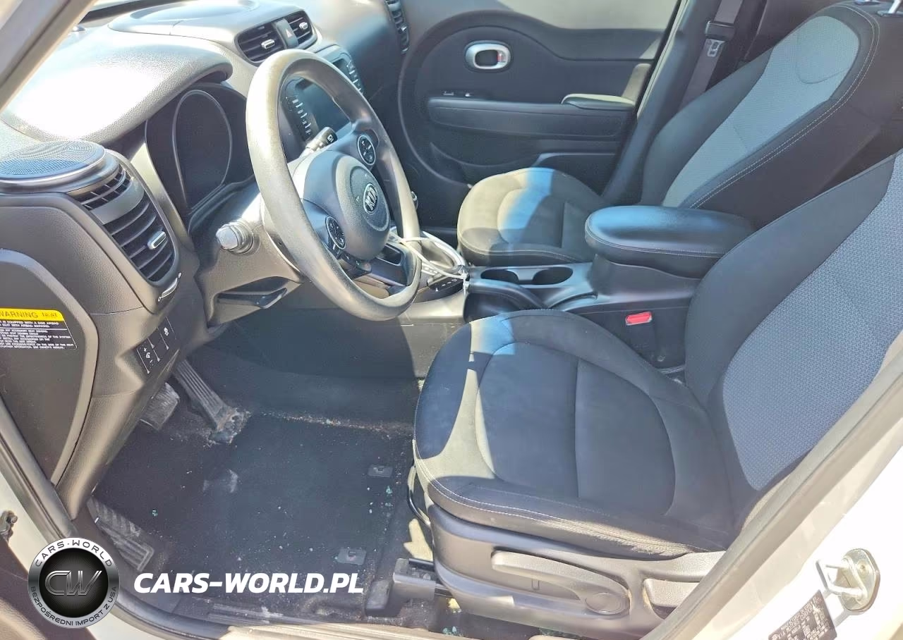 2018 Kia Soul + VIN:KNDJP3A53J7903974 - 7