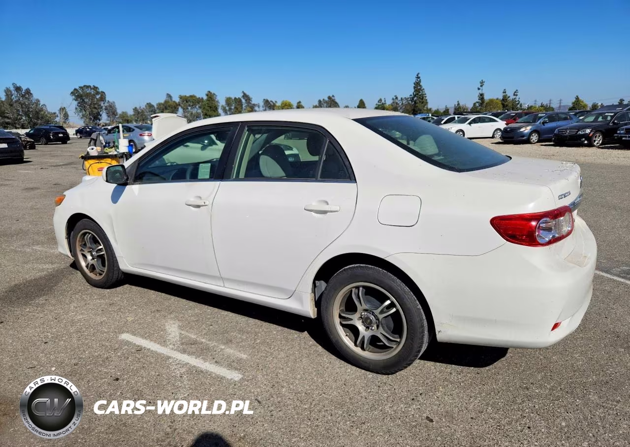 2013 Toyota Corolla Le VIN:JTDBU4EE4DJ118576 - 2