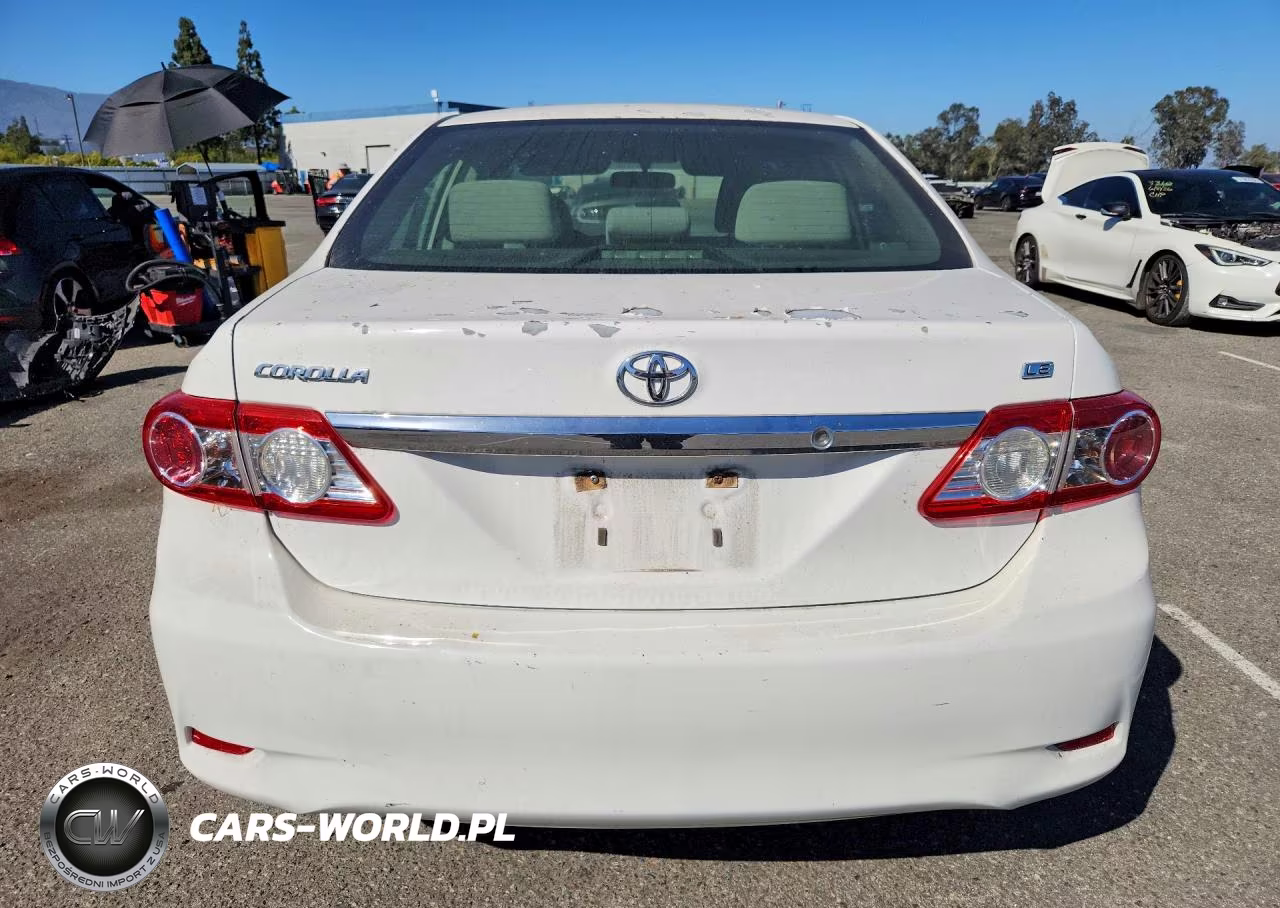 2013 Toyota Corolla Le VIN:JTDBU4EE4DJ118576 - 6