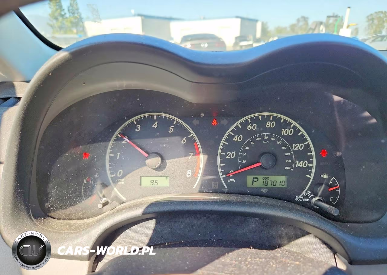 2013 Toyota Corolla Le VIN:JTDBU4EE4DJ118576 - 9