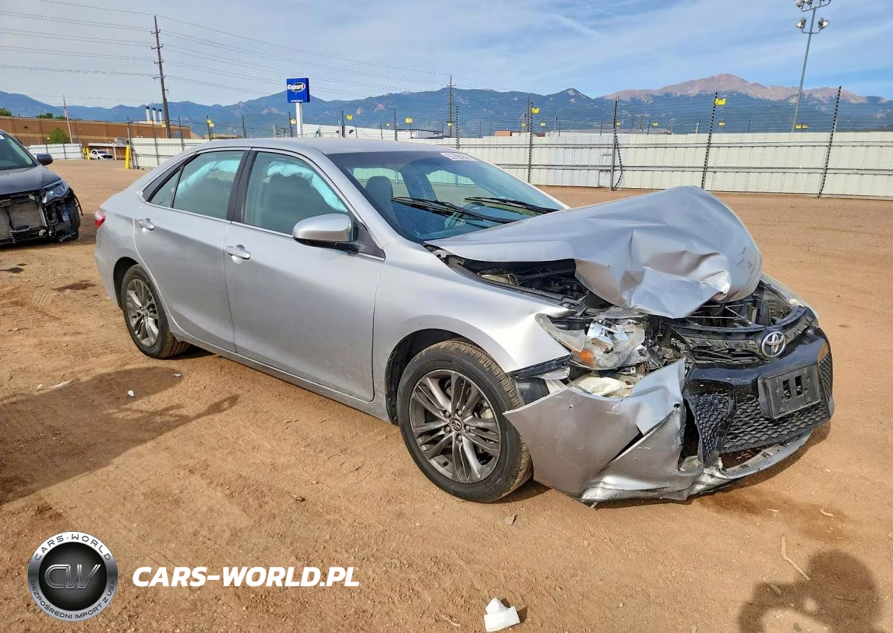 2015 Toyota Camry Se VIN:4T1BF1FK1FU895601 - 4