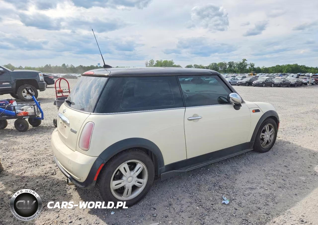 2006 Mini Cooper VIN:WMWRC33566TJ77485 - 3