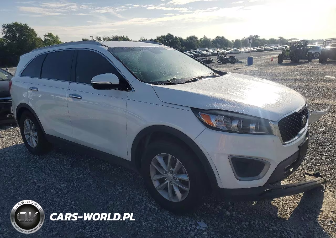 2018 Kia Sorento VIN:5XYPG4A39JG413590 - 4
