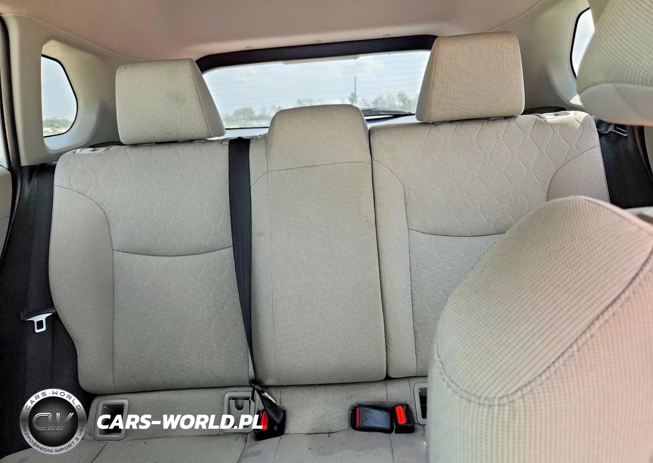 2022 Toyota Corolla Cross Le VIN:7MUCAAAG7NV027461 - 10