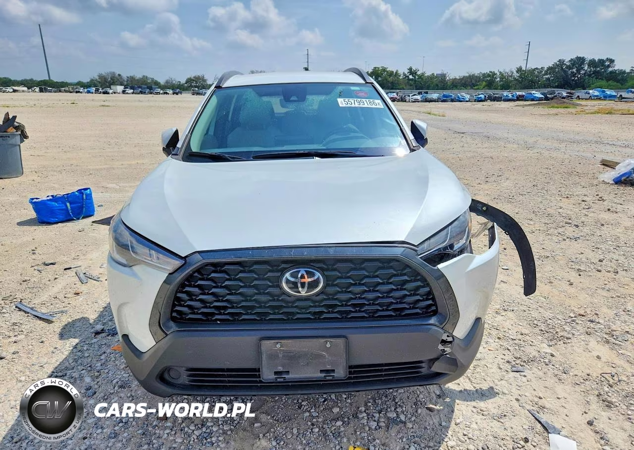 2022 Toyota Corolla Cross Le VIN:7MUCAAAG7NV027461 - 5