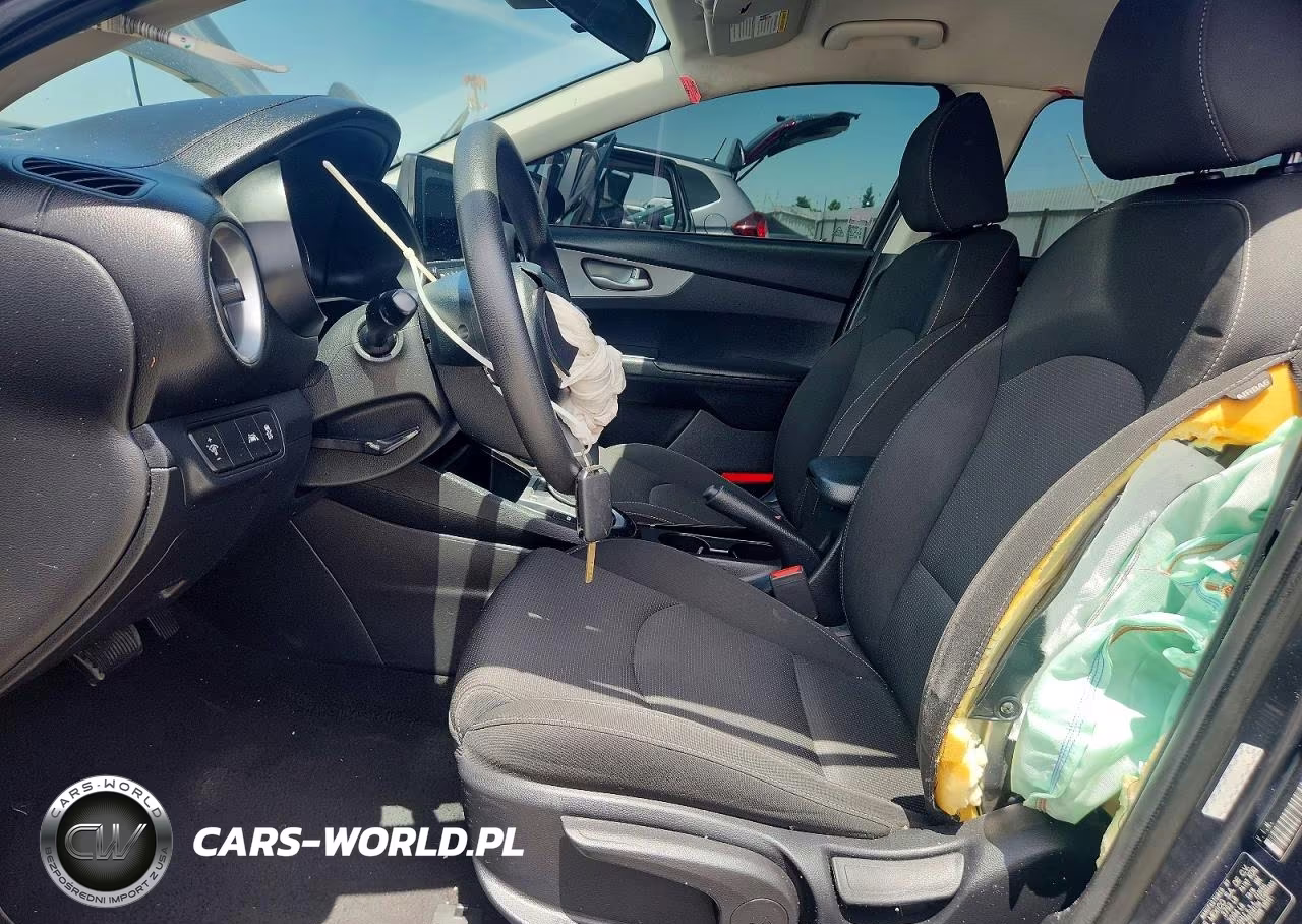 2021 Kia Forte Lxs VIN:3KPF24AD5ME346958 - 7