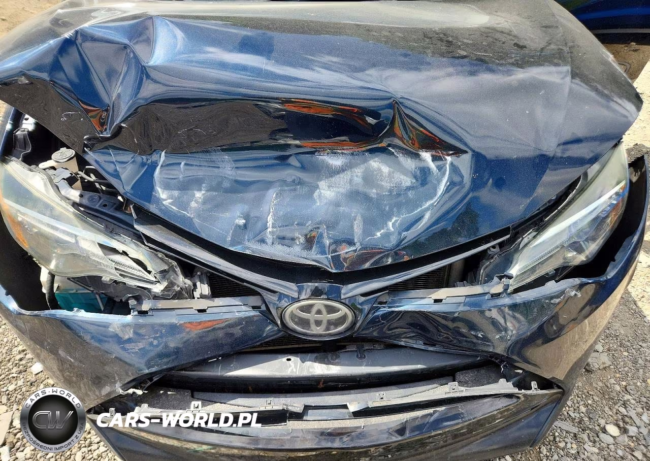 2018 Toyota Corolla Le VIN:2T1BURHE4JC997335 - 11