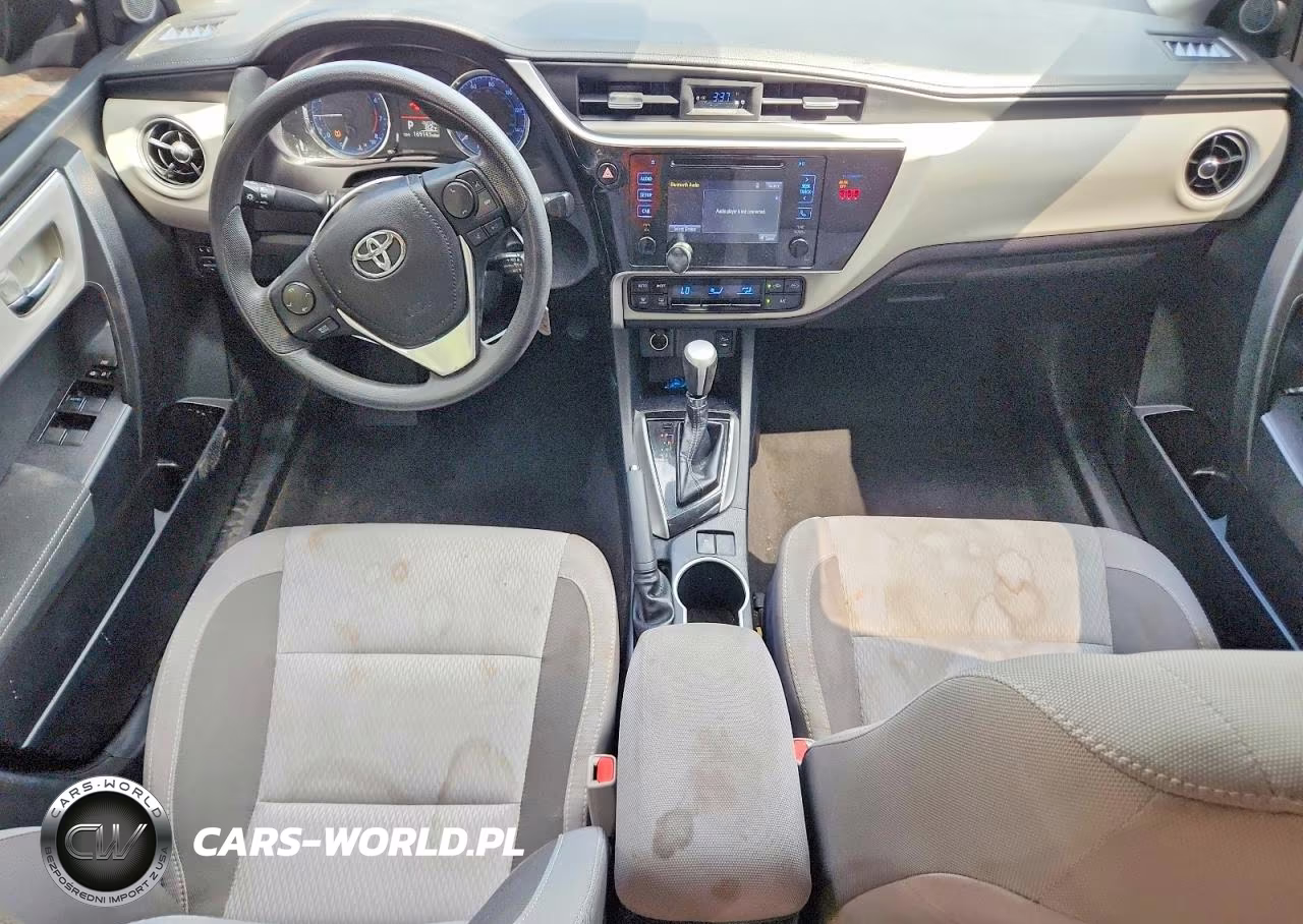 2018 Toyota Corolla Le VIN:2T1BURHE4JC997335 - 8