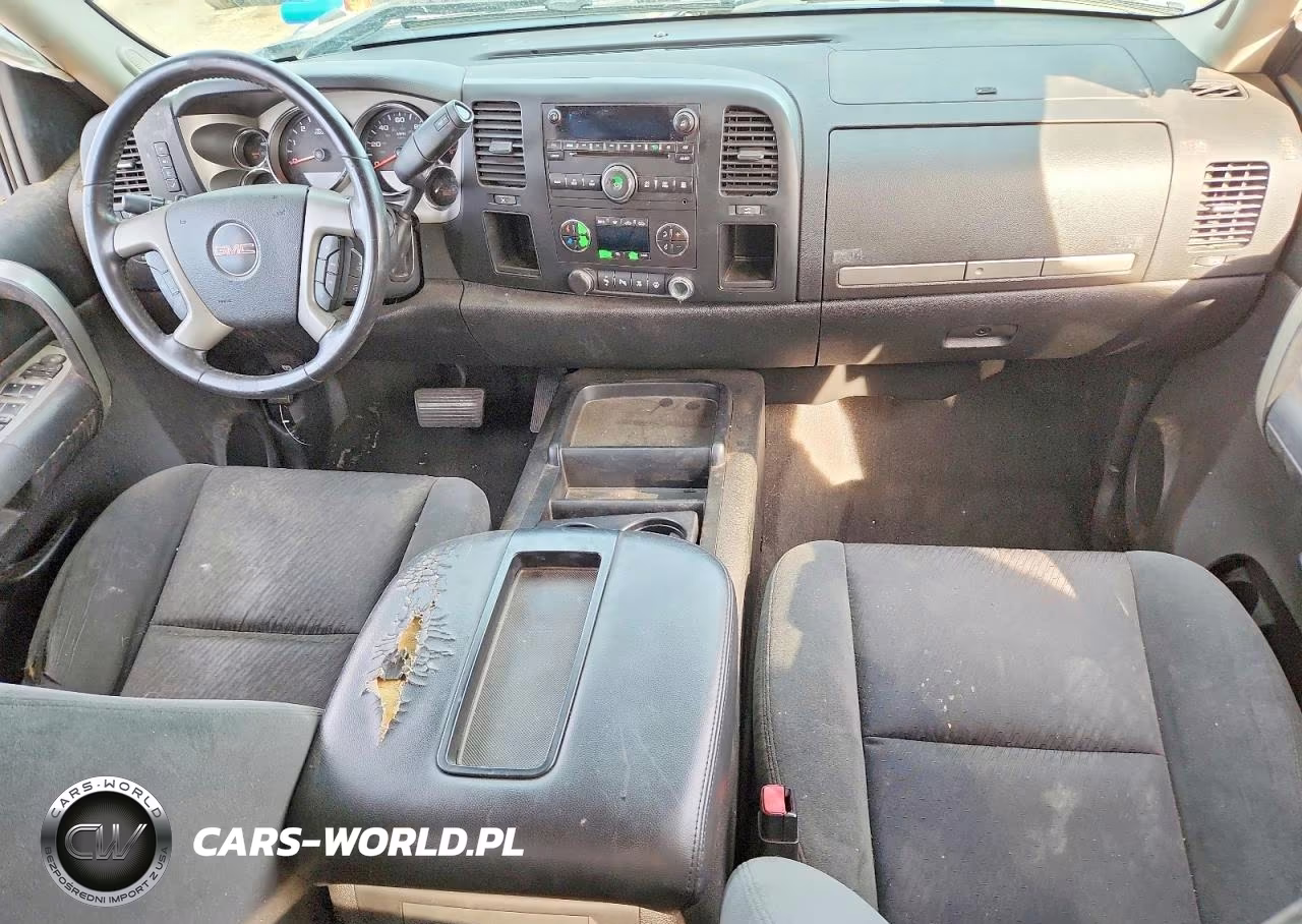 2008 GMC Sierra C1500 VIN:2GTEC13J281133608 - 8