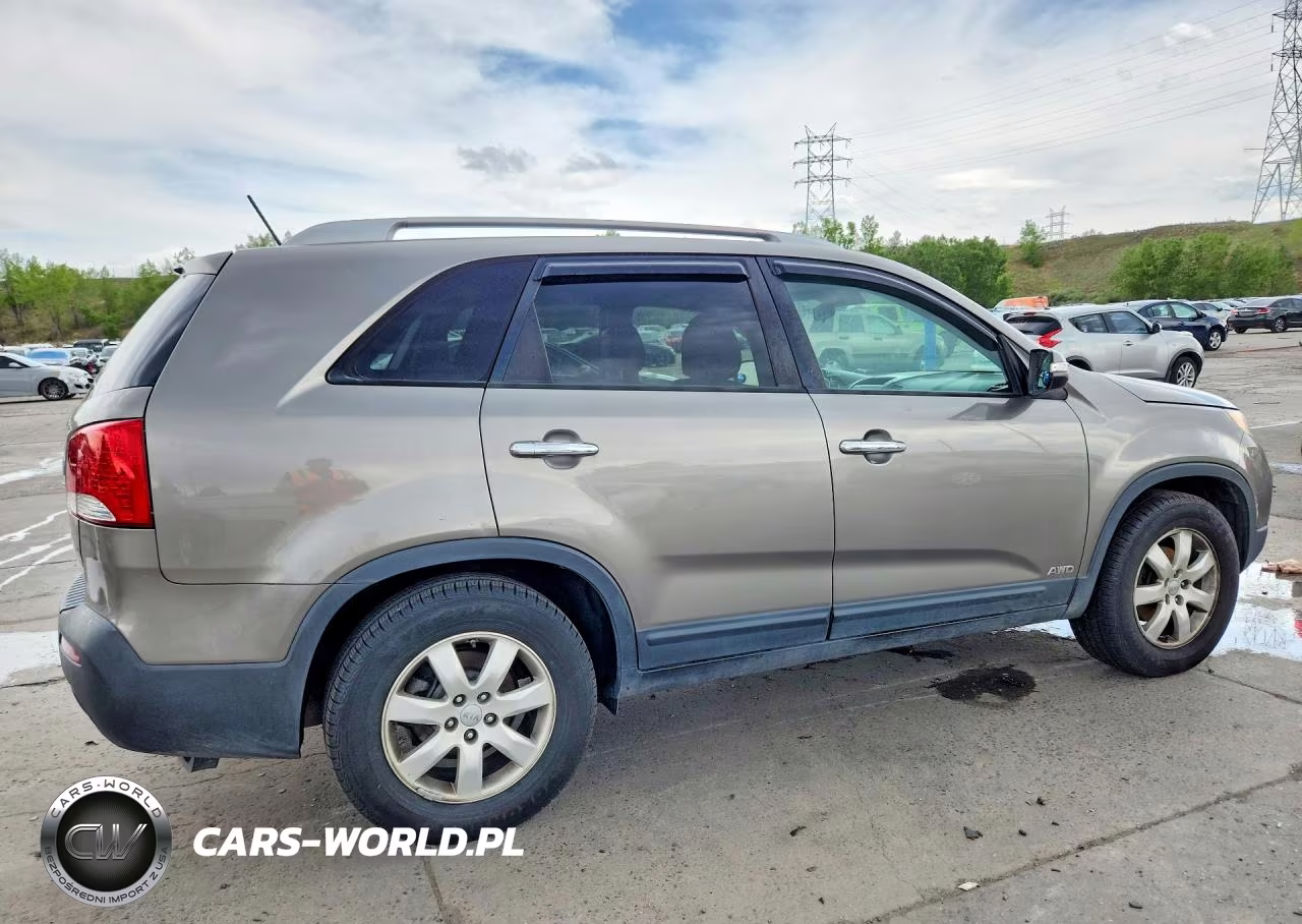 2013 Kia Sorento Lx VIN:5XYKTDA27DG346487 - 3