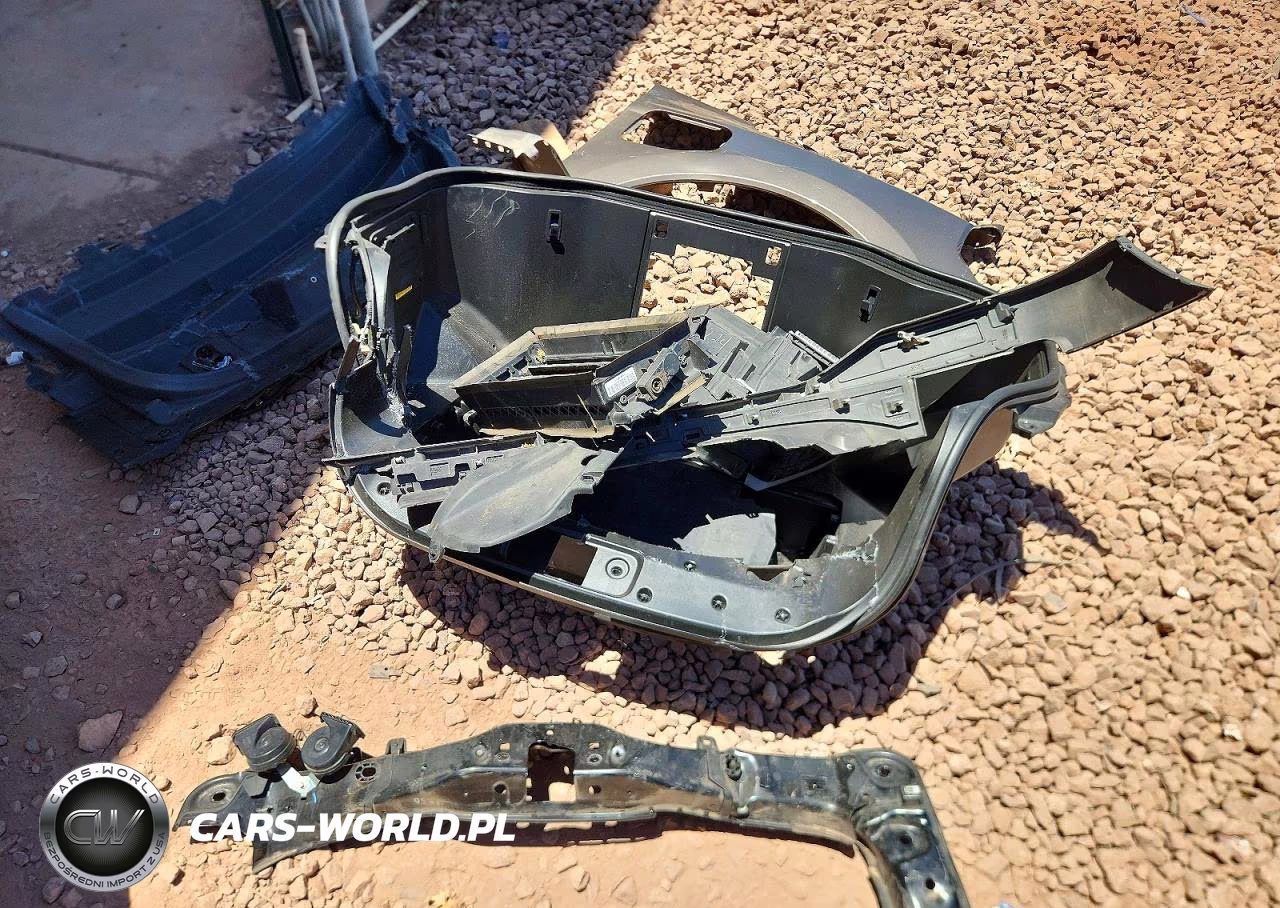 2023 Ford F150 Lightning Pro VIN:1FTVW1EV2PWG17759 - 12