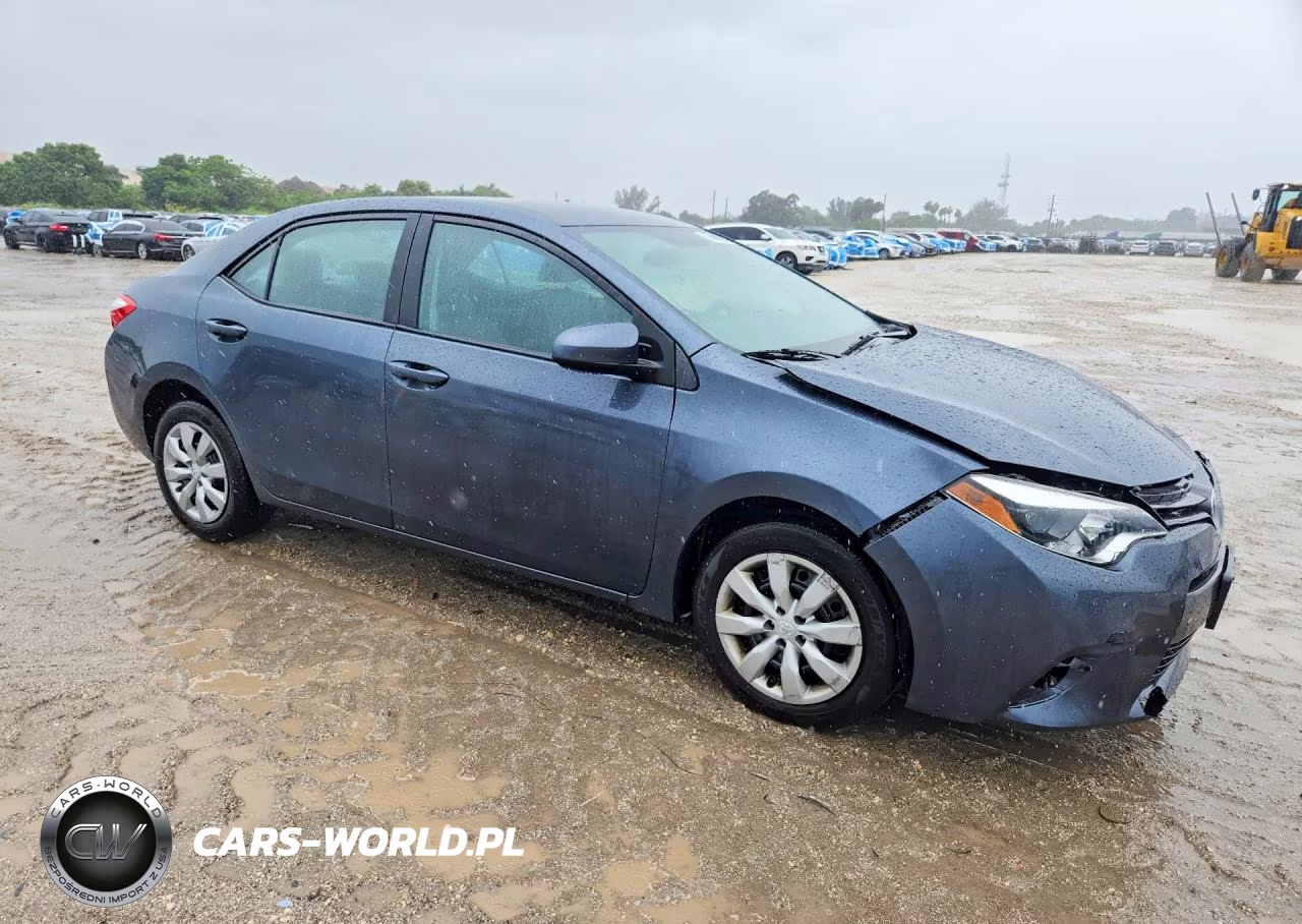 2015 Toyota Corolla Le VIN:2T1BURHE1FC465208 - 4