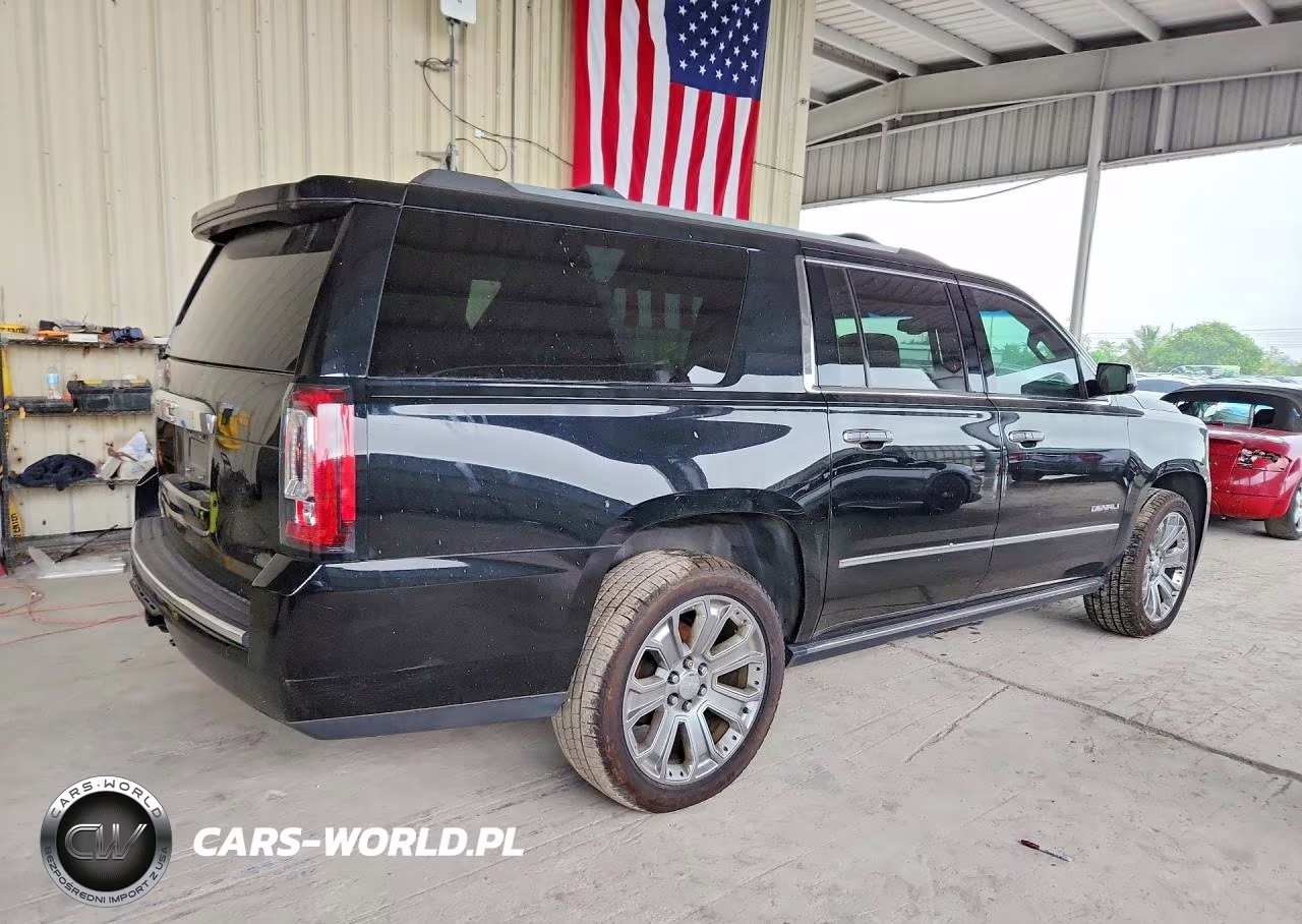 2017 GMC Yukon Xl Denali VIN:1GKS1HKJ4HR320833 - 3