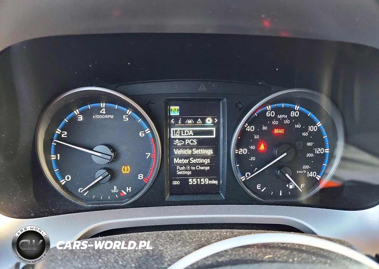2018 Toyota Rav4 Le VIN:JTMZFREV9JJ752337 - 9